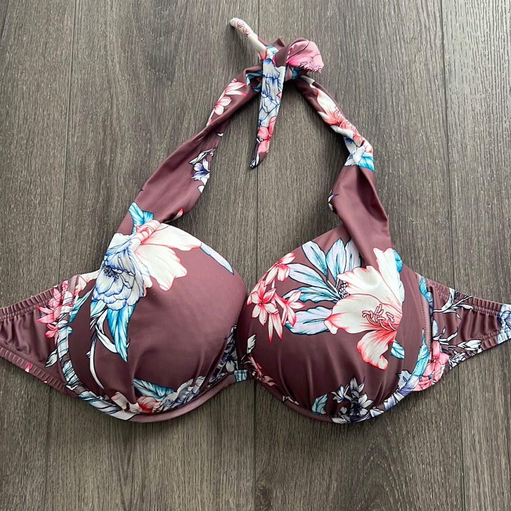 VENUS floral padded bikini top halter DD gorgeous color with tan!